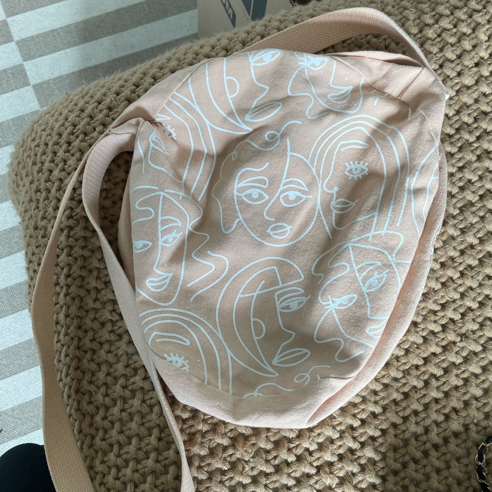Dazey LA Crossbody Bag